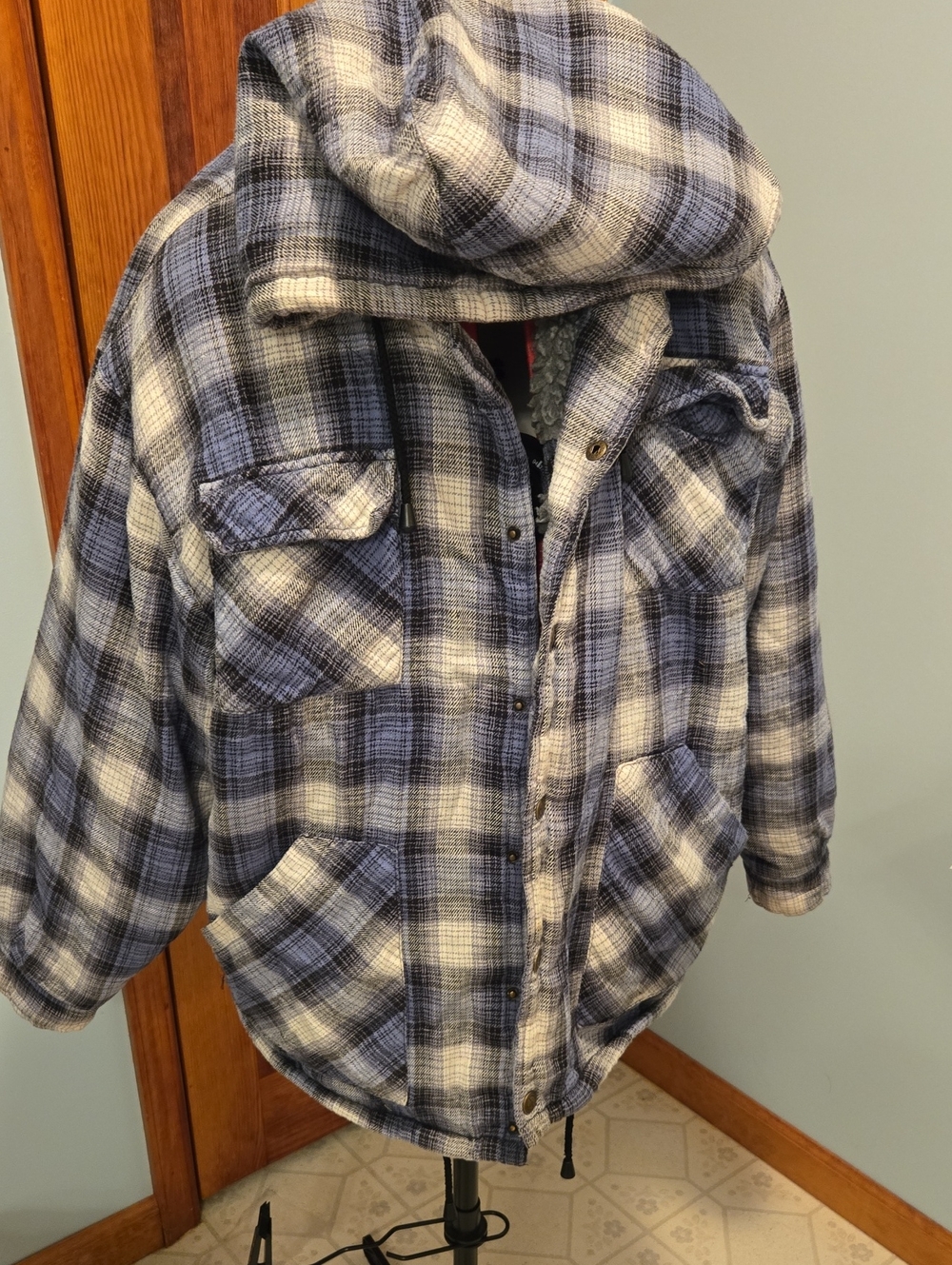 Basic Editions Blue and White Plaid Hooded Shirt Jacket